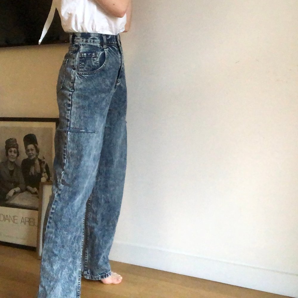 High waisted bell bottom jeans distressed - Picture 3 of 7